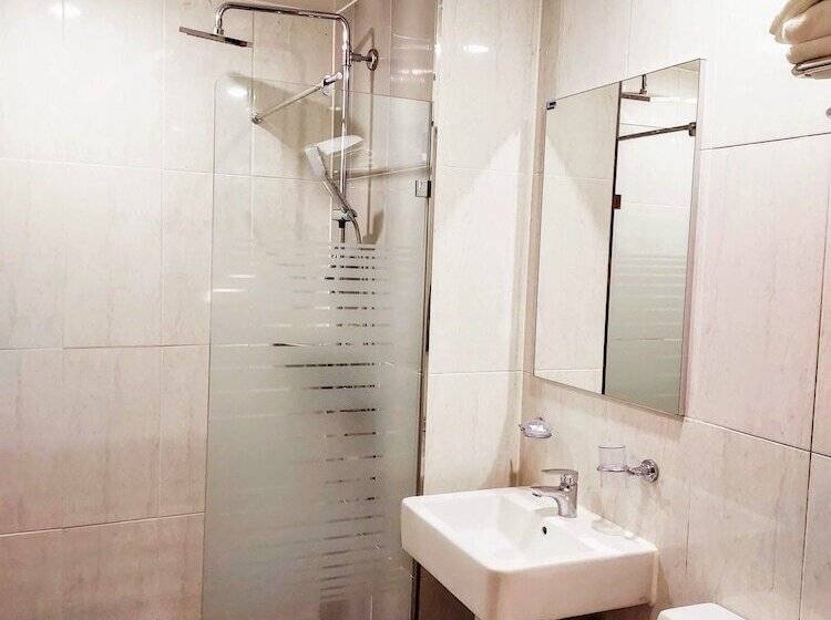 חדר דלוקס, Namsan Hill