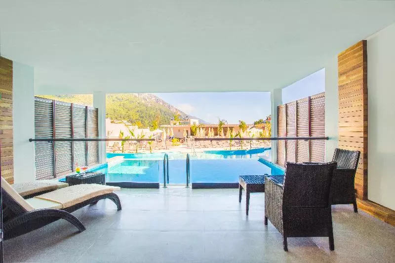 سوییت لوکس, Orka Sunlife Resort Hotel And Aquapark