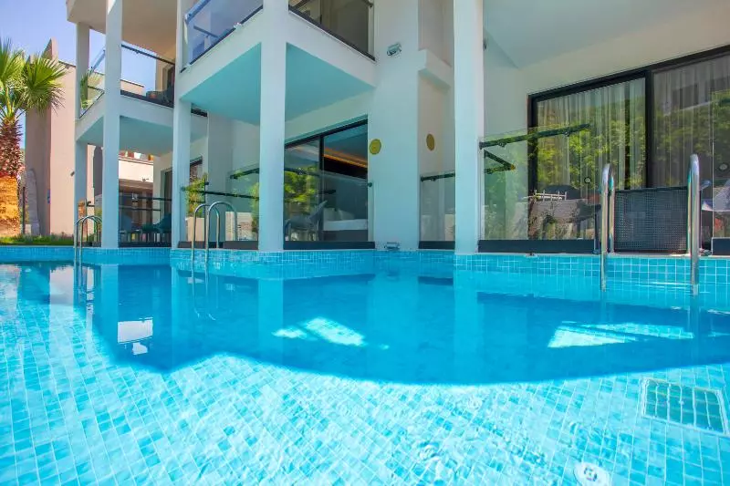 سوییت لوکس, Orka Sunlife Resort Hotel And Aquapark