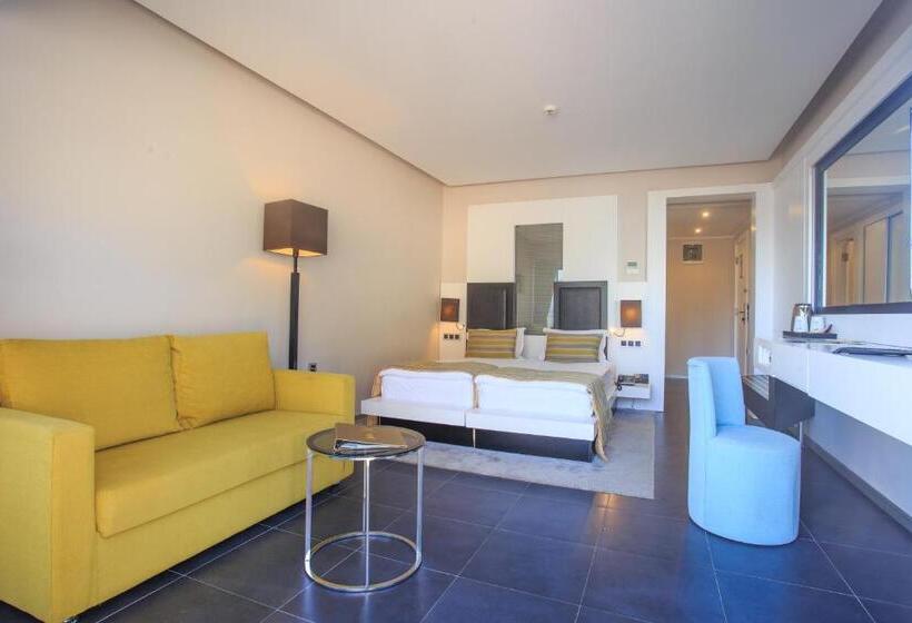 غرفة قياسية رباعية, Orka Sunlife Resort Hotel And Aquapark