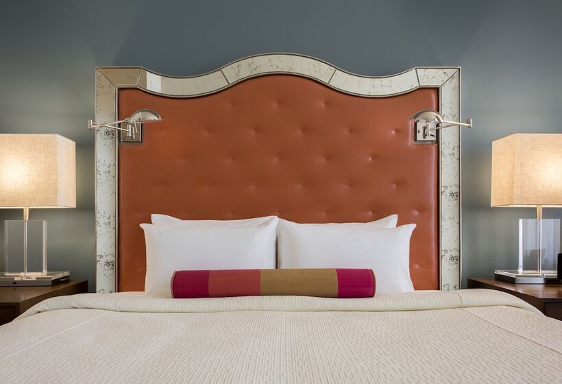 클래식 룸, The Crawford