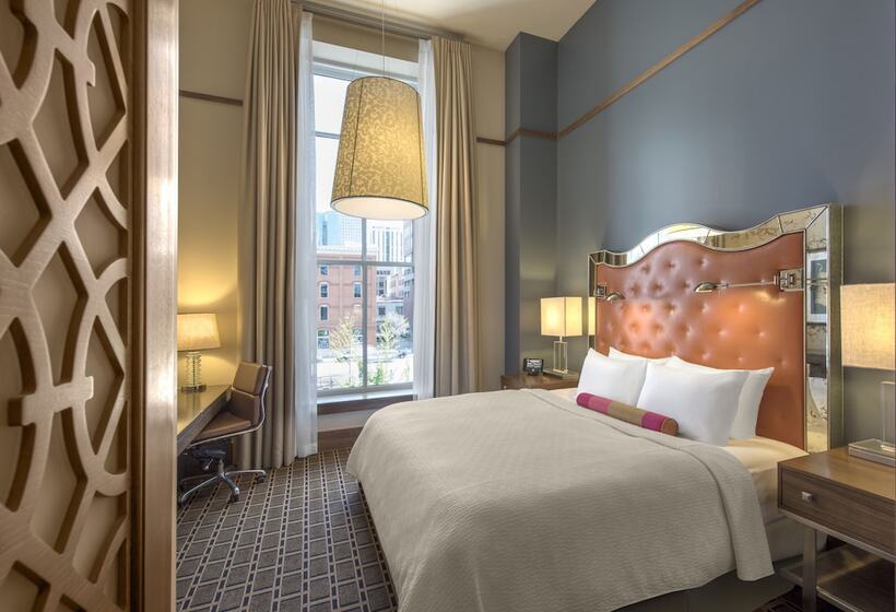 클래식 룸, The Crawford