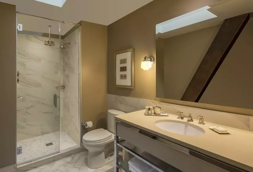 Deluxe-huone King-vuode, The Crawford