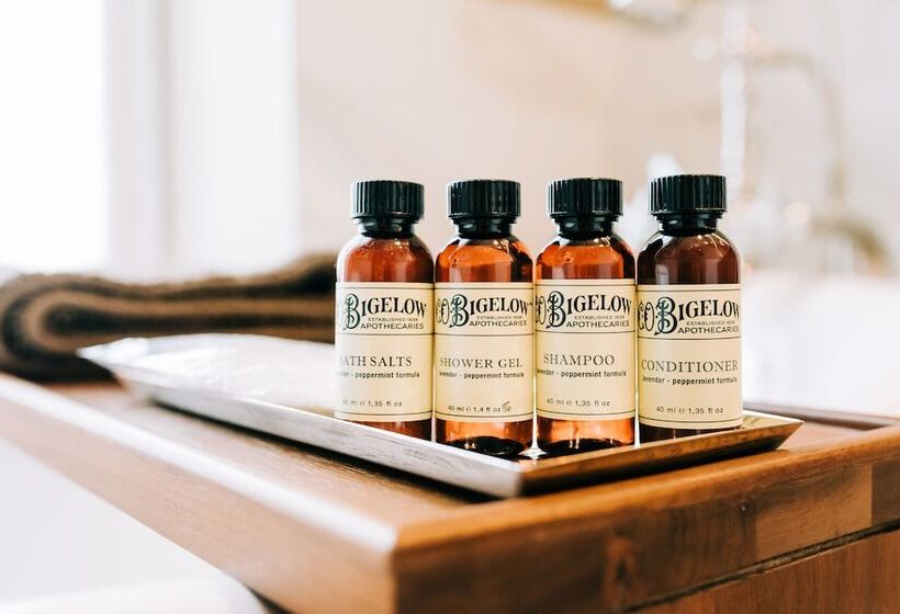 스탠다드 룸 킹사이즈 침대, The Crawford