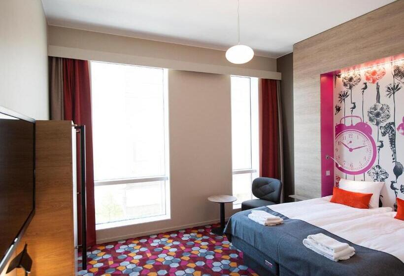 家庭间, Motel L Hammarby Sjöstad