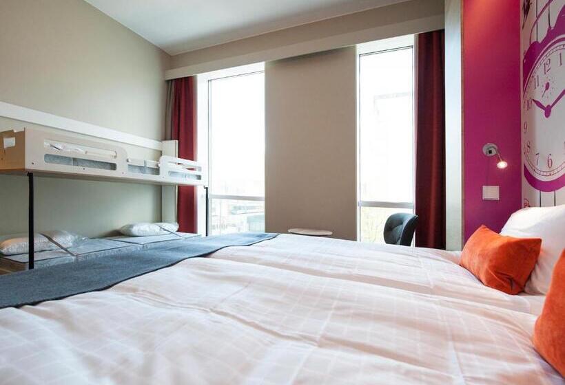 家庭间, Motel L Hammarby Sjöstad