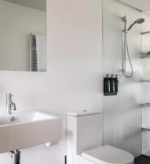 استودیوی استاندارد, Nishi Apartments Eco Living By Ovolo