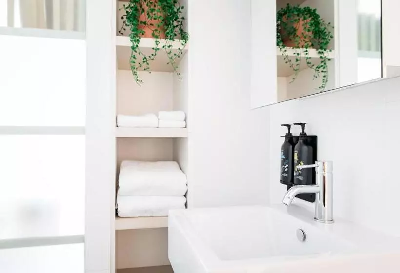 1 Bedroom Apartment Lake View, Nishi Apartments Eco Living By Ovolo