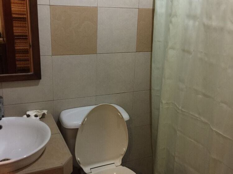 ファミリールーム, Darunday Manor