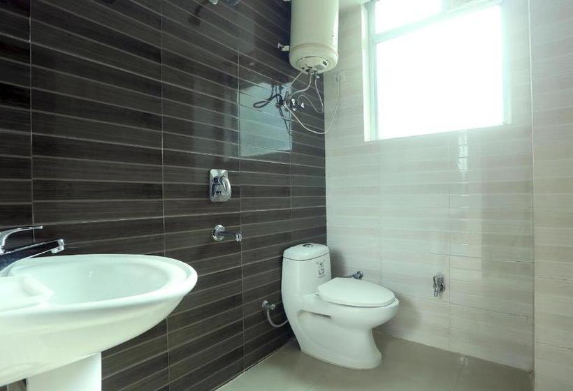 デラックスルーム, Shri Vinayak At New Delhi Railway Station By Rcg Hotels