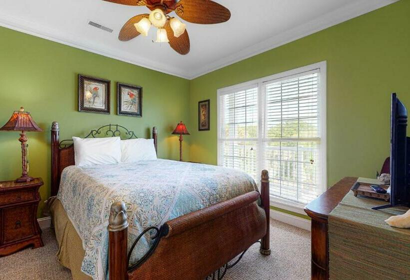 דירת שלושה חדרים, Folly Me To The Beach!