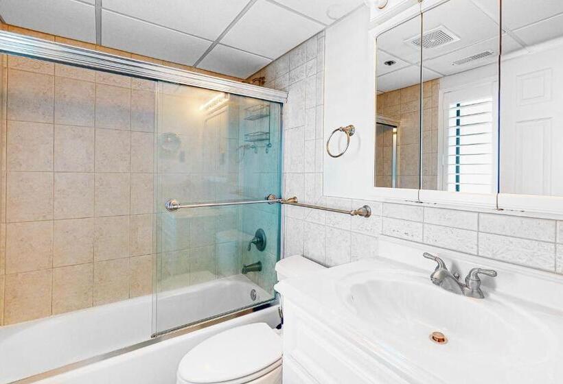 آپارتمان 2 خوابه, Golden Surf