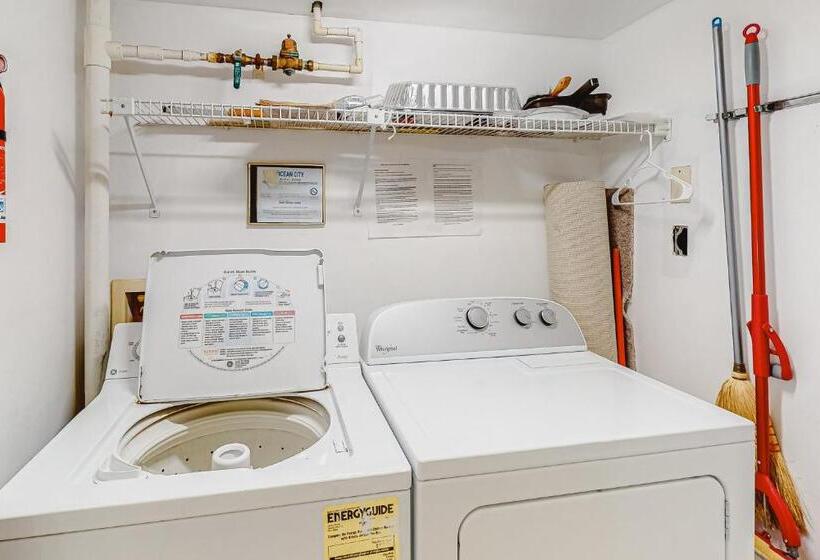 آپارتمان 1 خوابه, Golden Surf