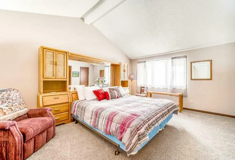 ２ベッドルームアパートメント, Granby Condo With Views