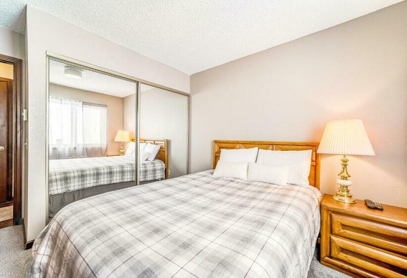 شقة غرفتين, Granby Condo With Views