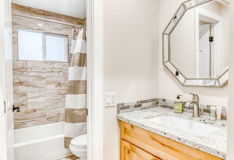 带2个卧室的公寓, Heavenly Hideaway