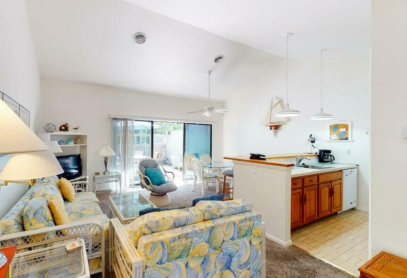 شقة غرفتين, Sea Colony  6301 Private