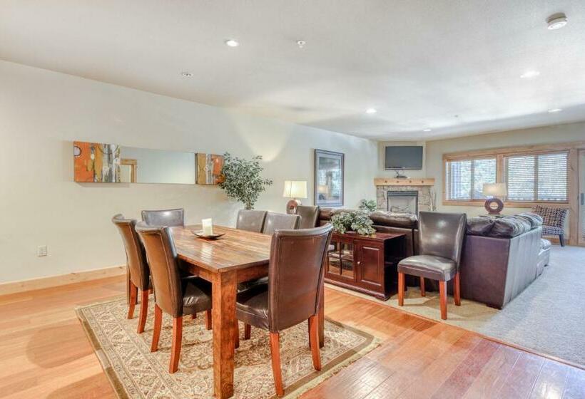 شقة 3 غرف, Grand Lodge South #102