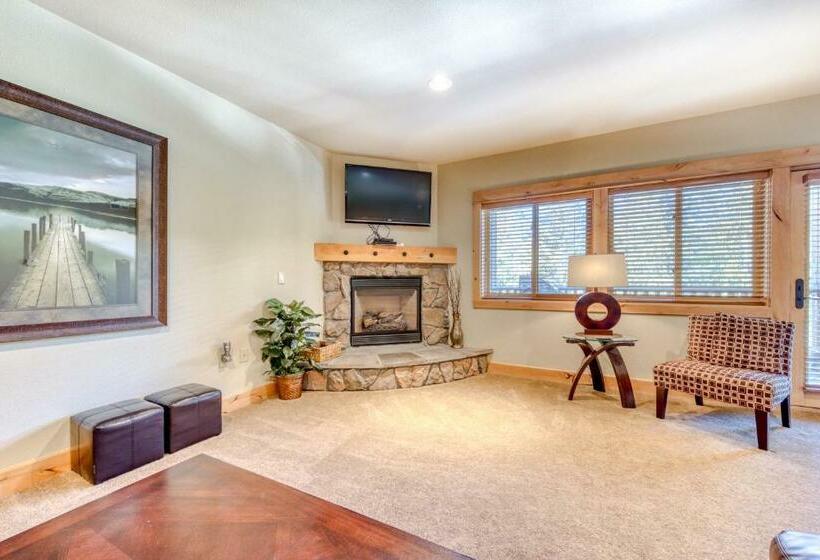 شقة 3 غرف, Grand Lodge South #102