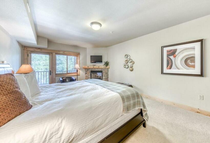 شقة 3 غرف, Grand Lodge South #102