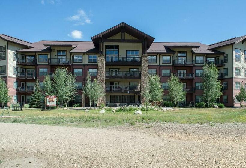 شقة غرفتين, Village Rd 309