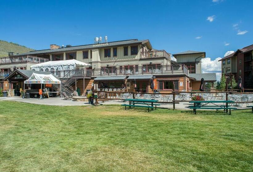 شقة غرفتين, Village Rd 309