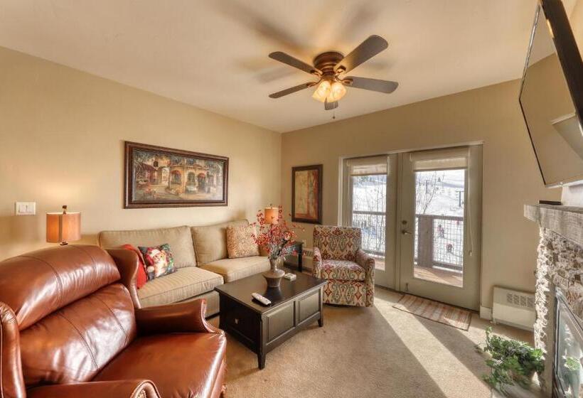 شقة غرفتين, Village Rd 309