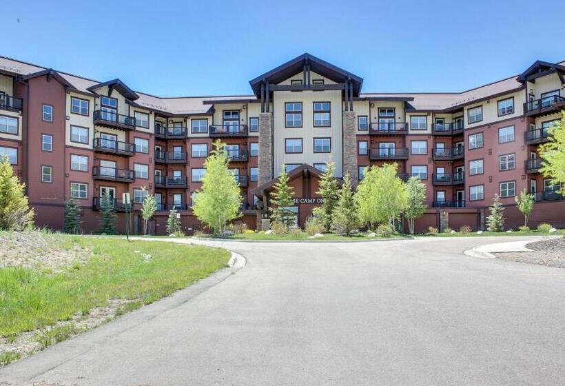 شقة غرفتين, Village Rd 309