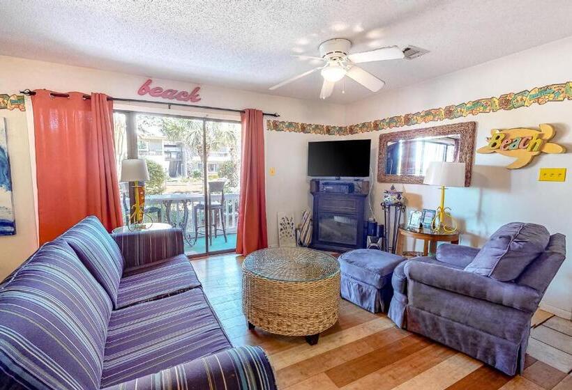 شقة غرفة واحدة, Beachwood Villas 7c