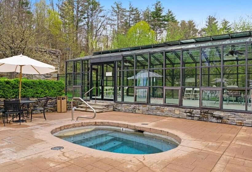 3ベッドルームハウス, Castle Hill Condo