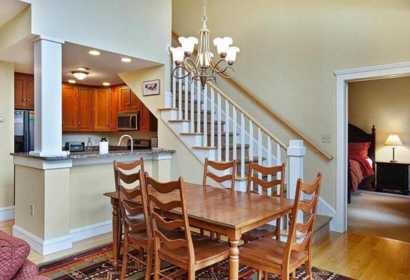 3ベッドルームハウス, Castle Hill Condo