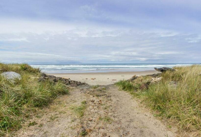 إستوديو قياسى, Neskowin Resort Unit #203