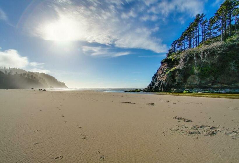 إستوديو قياسى, Neskowin Resort Unit #203