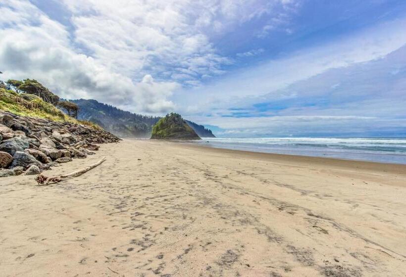 إستوديو قياسى, Neskowin Resort Unit #203