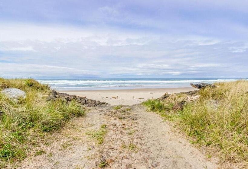 إستوديو قياسى, Neskowin Resort Unit #203