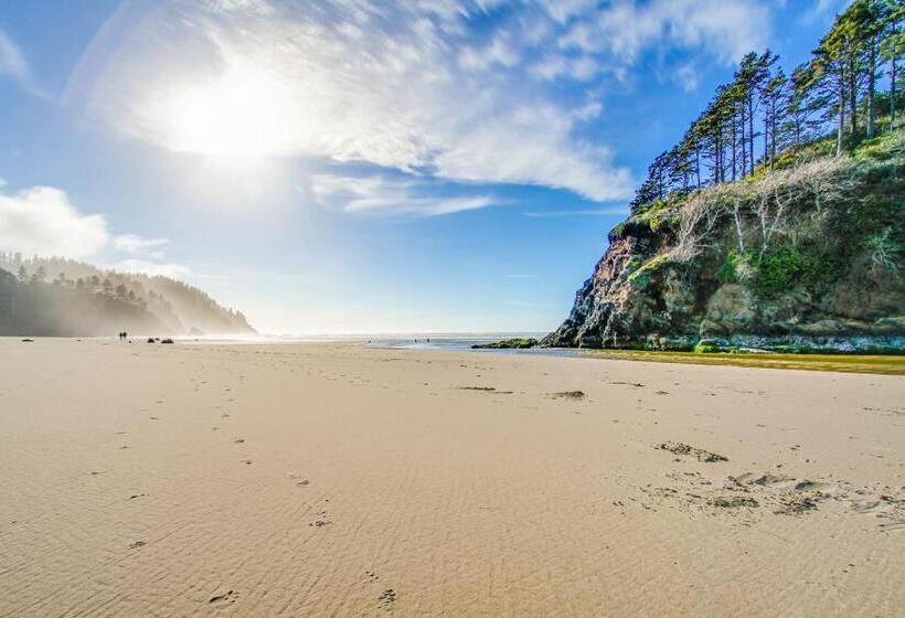 إستوديو قياسى, Neskowin Resort Unit #203