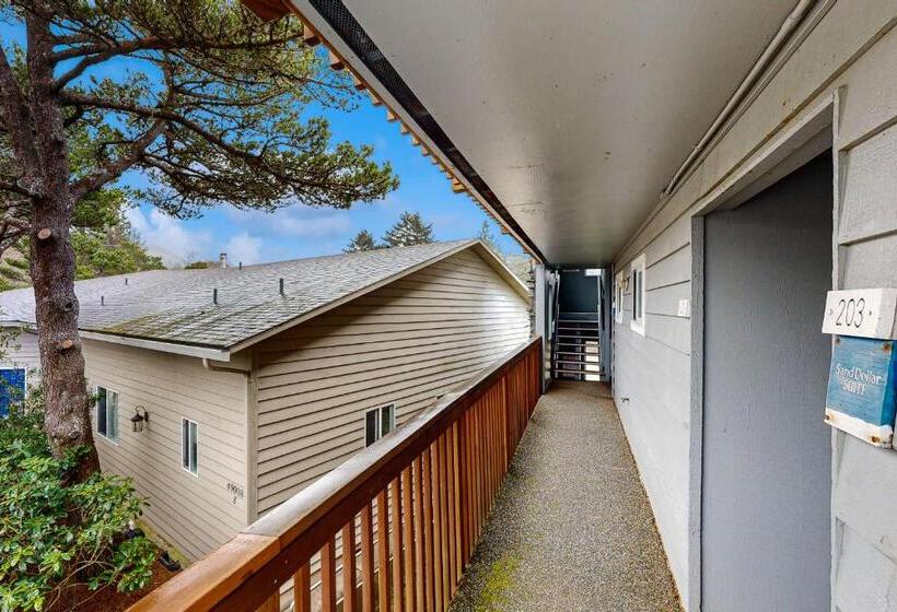 إستوديو قياسى, Neskowin Resort Unit #203
