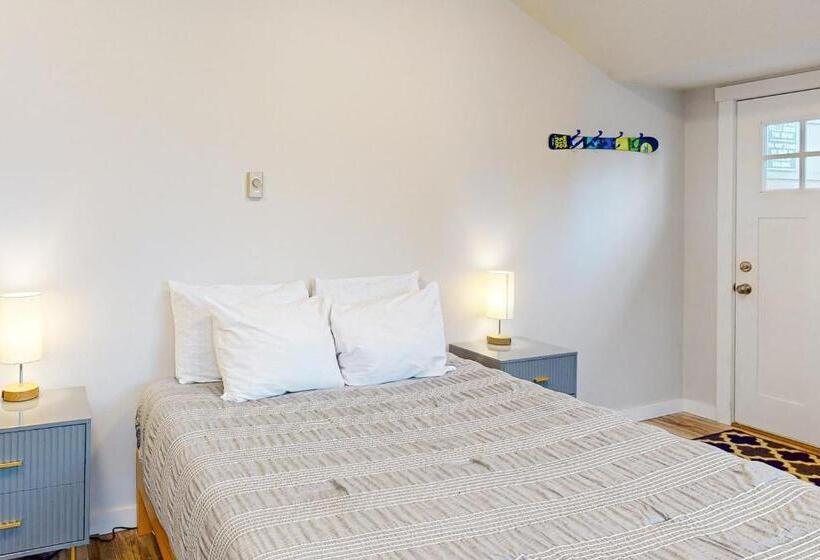 شقة غرفتين, Wildflower C 9 101