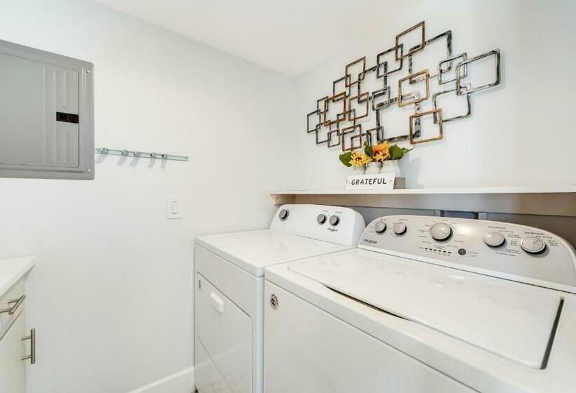 ２ベッドルームアパートメント, Sunshine Serenity