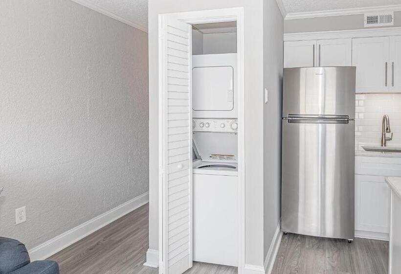 Апартаменты 2 Спальни, Beach Haven