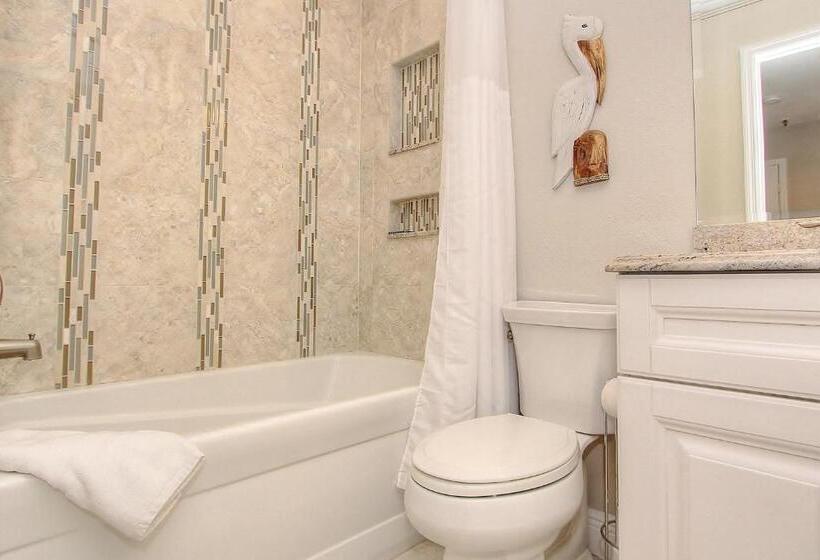 شقة غرفتين, Sea Breeze 702