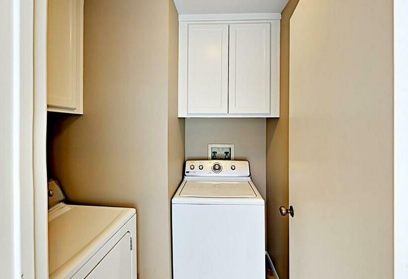 带3个卧室的公寓, Southern Hills Charm Permit# 65256