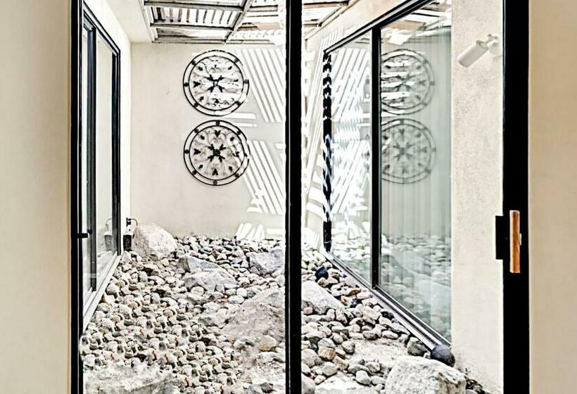 Апартаменты 3 Спальни, Southern Hills Charm Permit# 65256