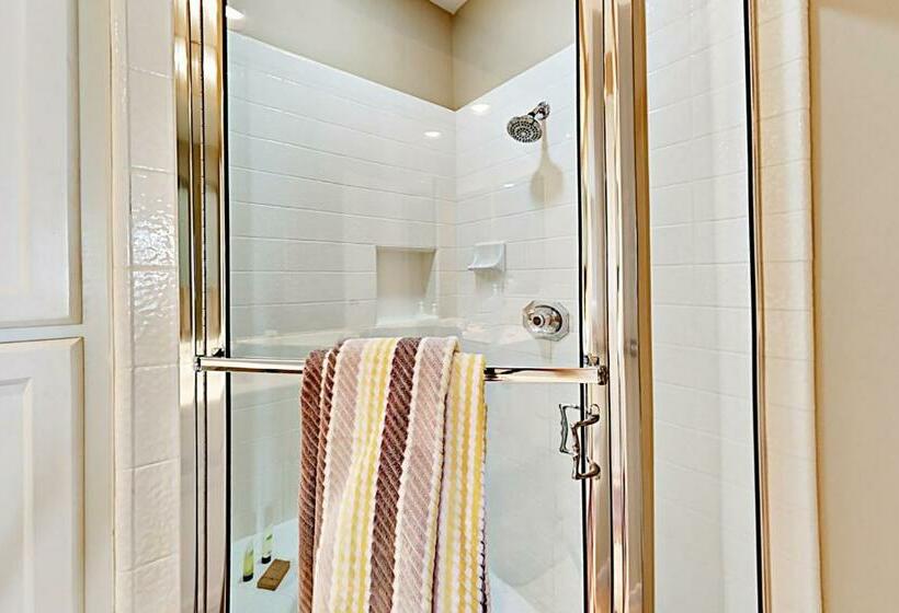 带3个卧室的公寓, Southern Hills Charm Permit# 65256