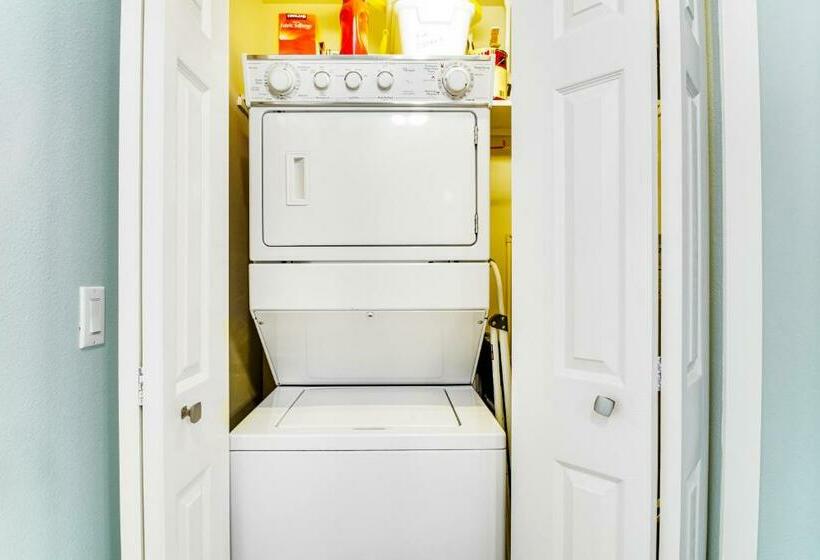 Апартаменты 2 Спальни, The Ocean Is Calling