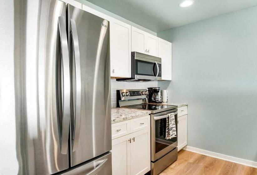 Апартаменты 2 Спальни, The Ocean Is Calling