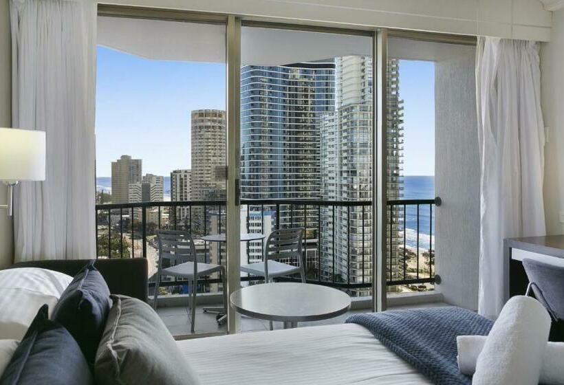 إستوديو قياسى, Ocean View 2 Bed Studio In The Heart Of Surfers