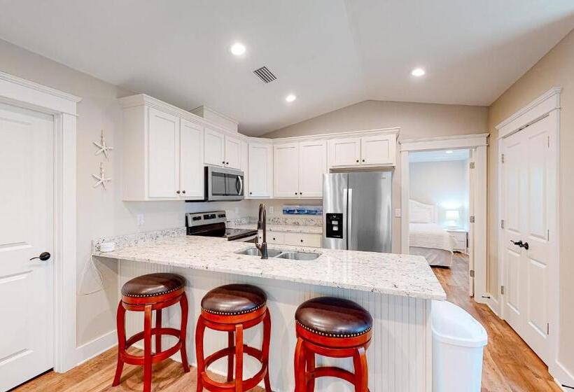 דירת שני חדרים, Beach Cottage South