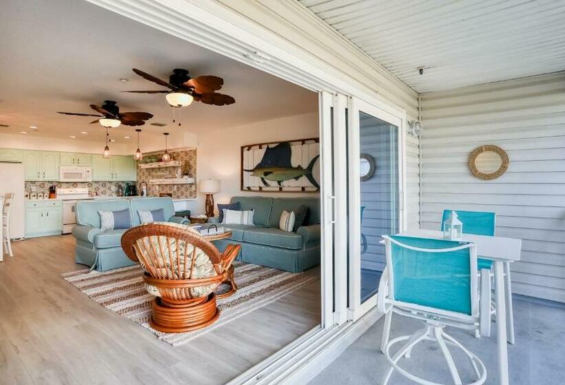 Апартаменты 2 Спальни, Beach On The Rocks