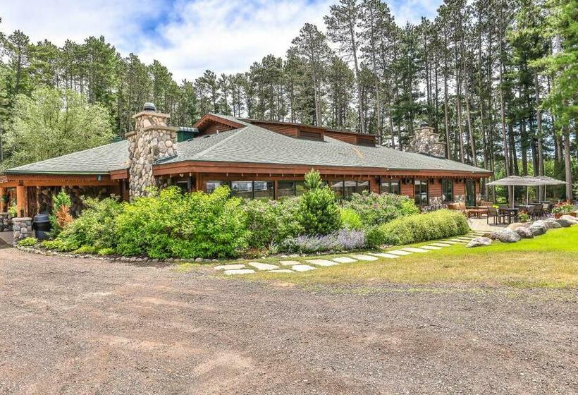 דירת שני חדרים, Chippewa Retreat  Den